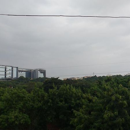 Hitech Shilparamam Guest House ハイデラバード エクステリア 写真