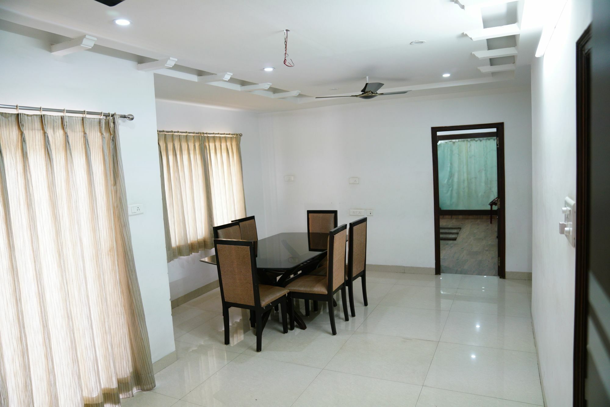 Hitech Shilparamam Guest House ハイデラバード エクステリア 写真